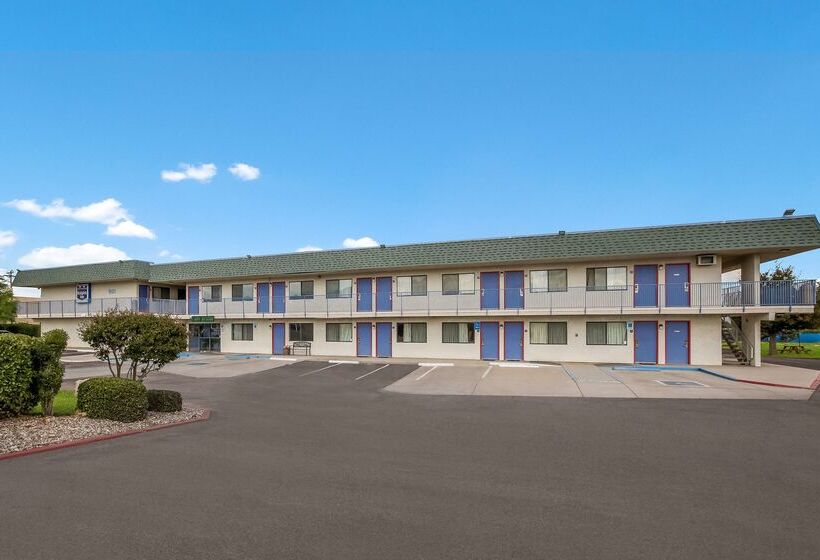 فندق على الطريق Knights Inn Sierra Vista / East Fry