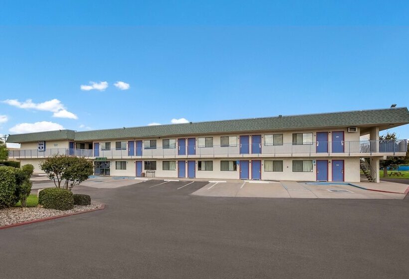 فندق على الطريق Knights Inn Sierra Vista / East Fry