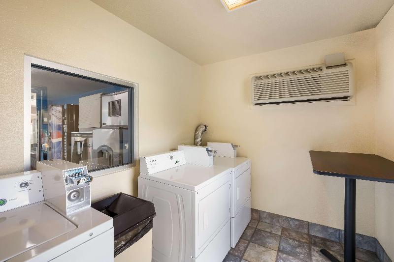 فندق على الطريق Knights Inn Sierra Vista / East Fry