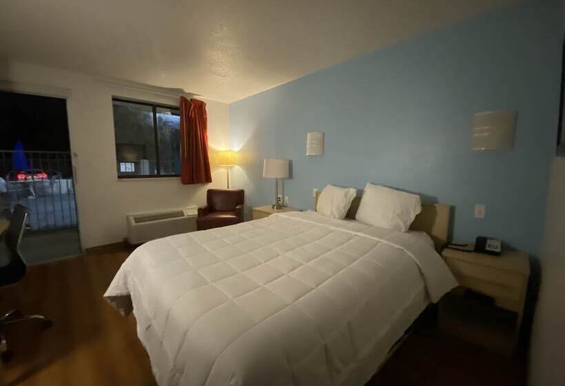 מוטל Loyalty Inn Tallahassee