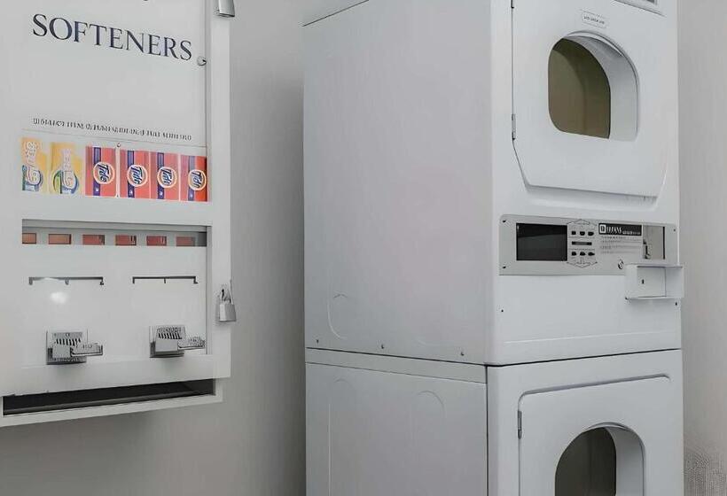 فندق على الطريق Park Inn By Radisson, Turlock