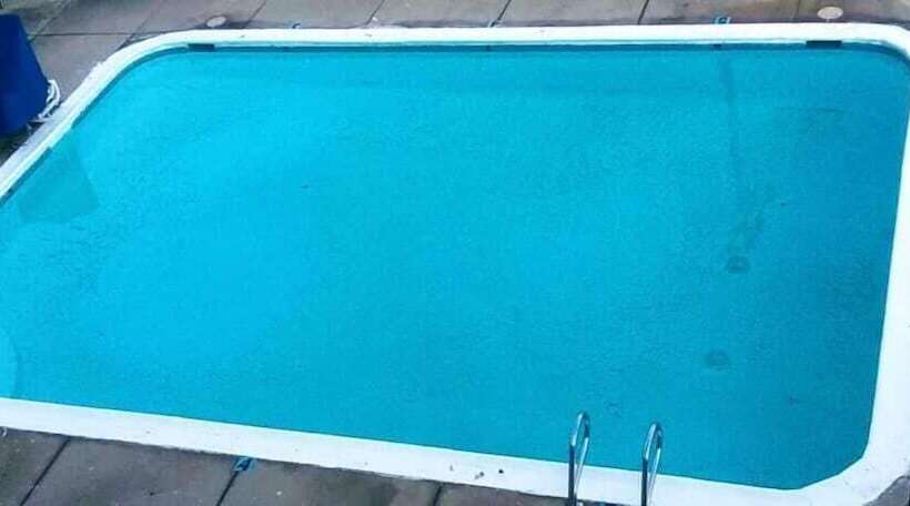 Мотель Red Carpet Inn Louisville North Jeffersonville In