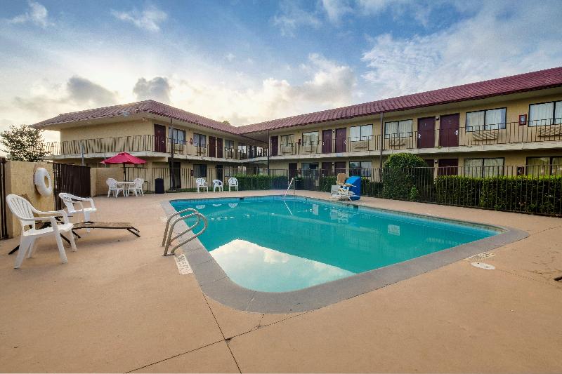 מוטל Red Roof Inn Alexandria, La