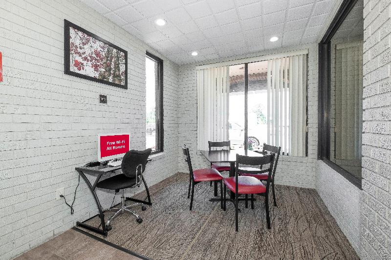 モーテル Red Roof Inn Roanoke Rapids
