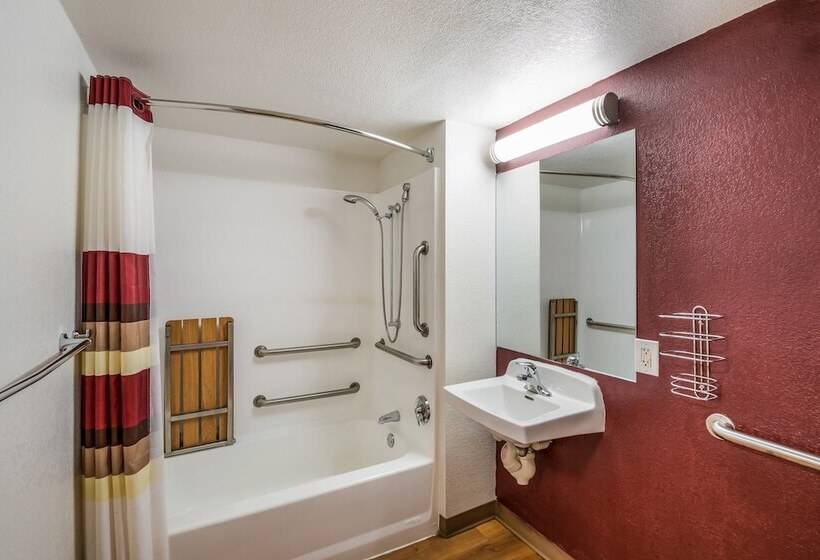 Мотель Red Roof Inn Rochester – Airport