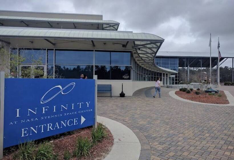 汽车旅馆  Red Roof Inn Slidell