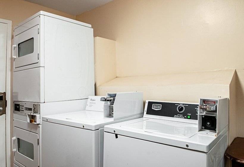 汽车旅馆  Red Roof Inn Slidell