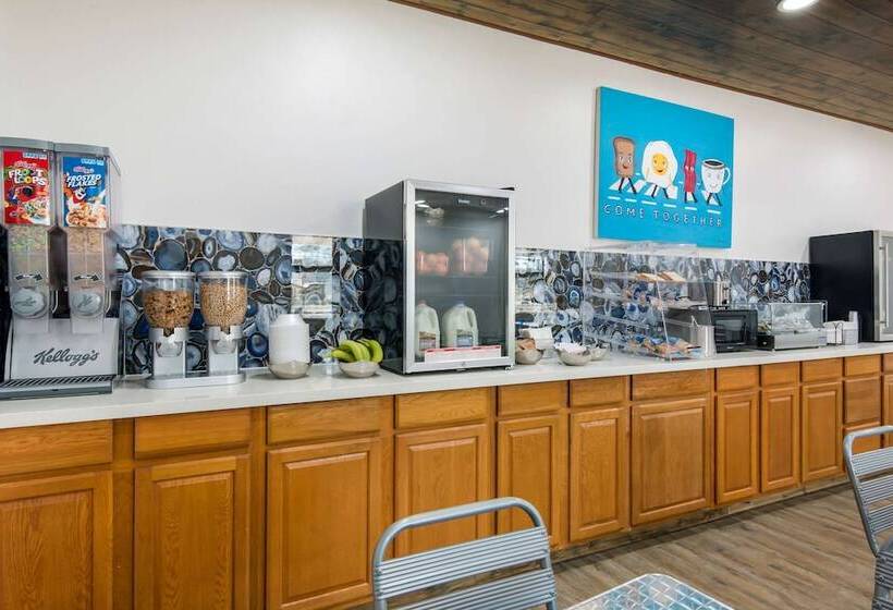 فندق على الطريق Rodeway Inn Broken Bowhochatown