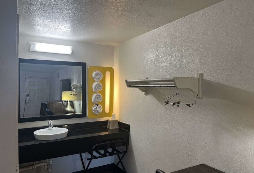 Motel 6 Cross Lanes, Wv Goff Mountain Rd