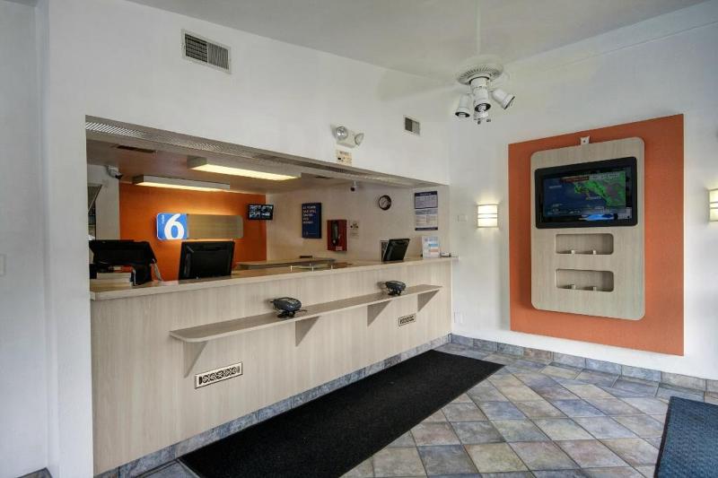 Motel 6 Cross Lanes, Wv Goff Mountain Rd