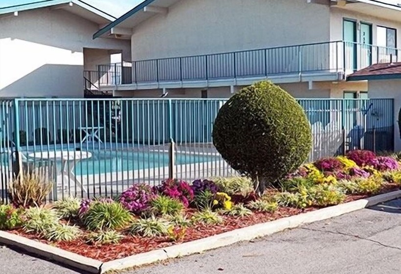 مُتل Rodeway Inn Fort Smith I 40