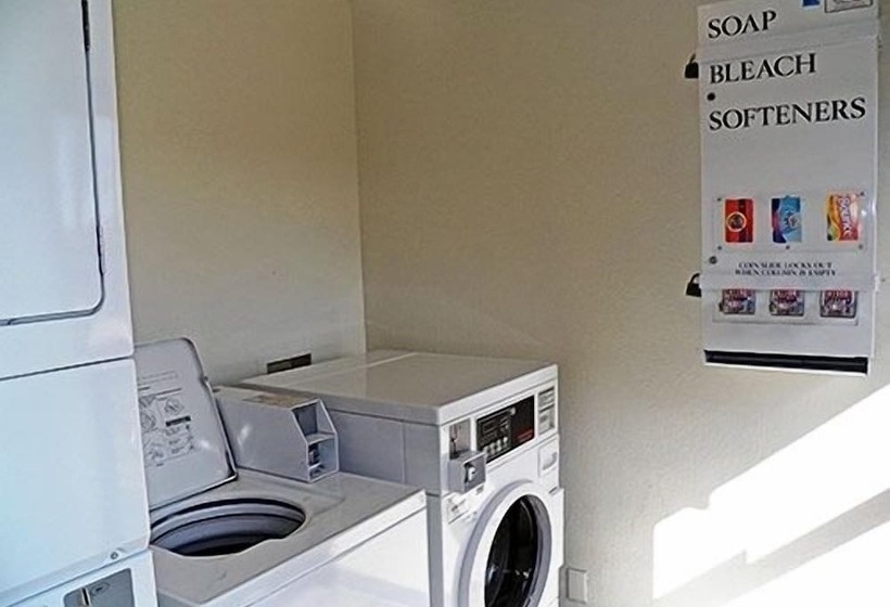 مُتل Rodeway Inn Fort Smith I 40