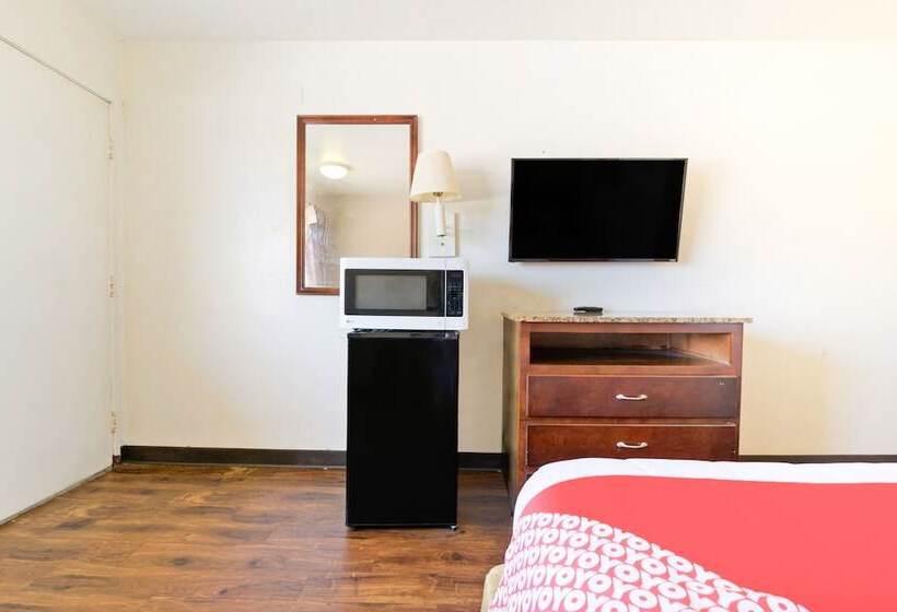 מוטל Oyo Hotel South Bend Campus