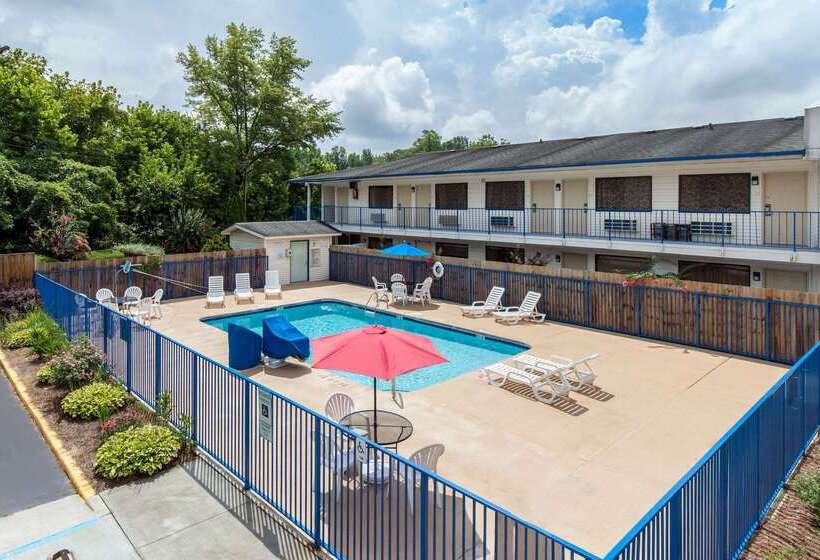 Мотель Rodeway Inn Winston Salem Route 52