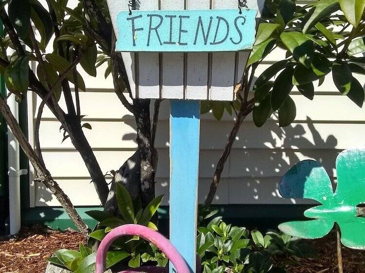 فندق على الطريق The Orca Inn