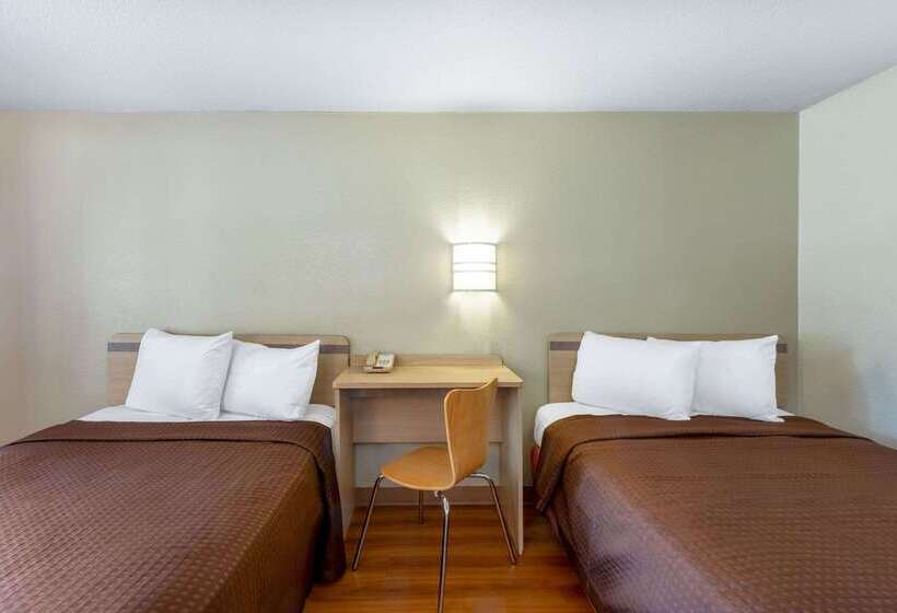 Мотель Travelodge By Wyndham Essington / Philadelphia Airport