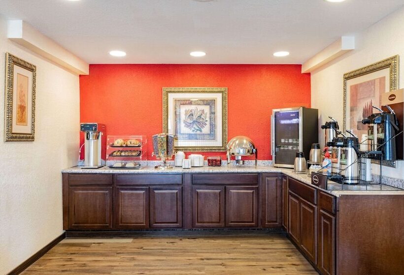 מוטל Travelodge By Wyndham Miles City