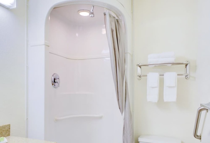 מוטל Travelodge By Wyndham Miles City