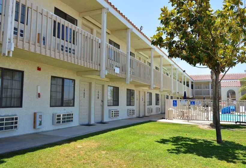 汽车旅馆  Vagabond Inn Buttonwillow North I 5