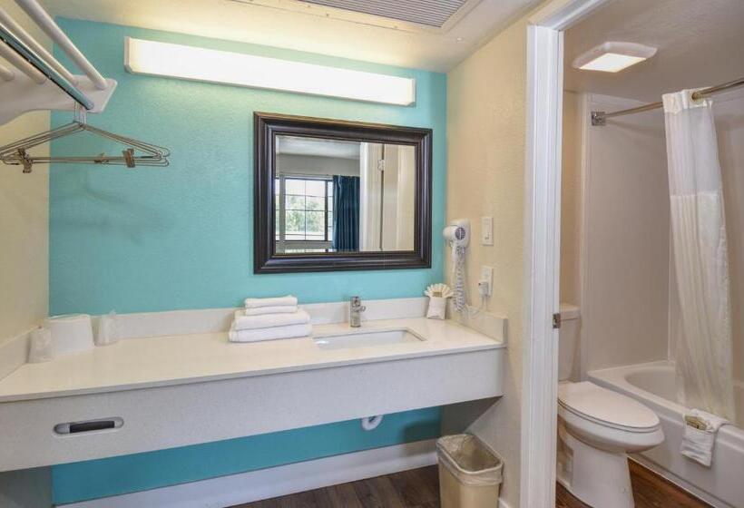 汽车旅馆  Vagabond Inn Buttonwillow North I 5