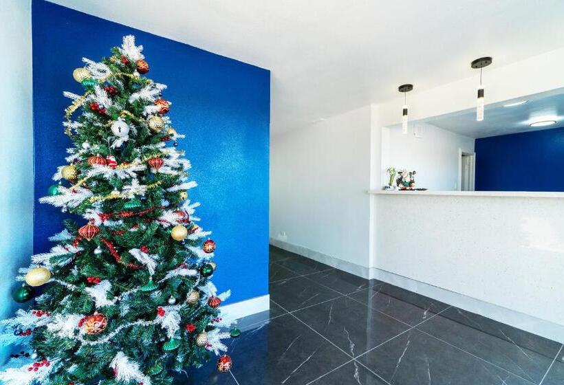 모텔 Xpress Inn & Extended Stays