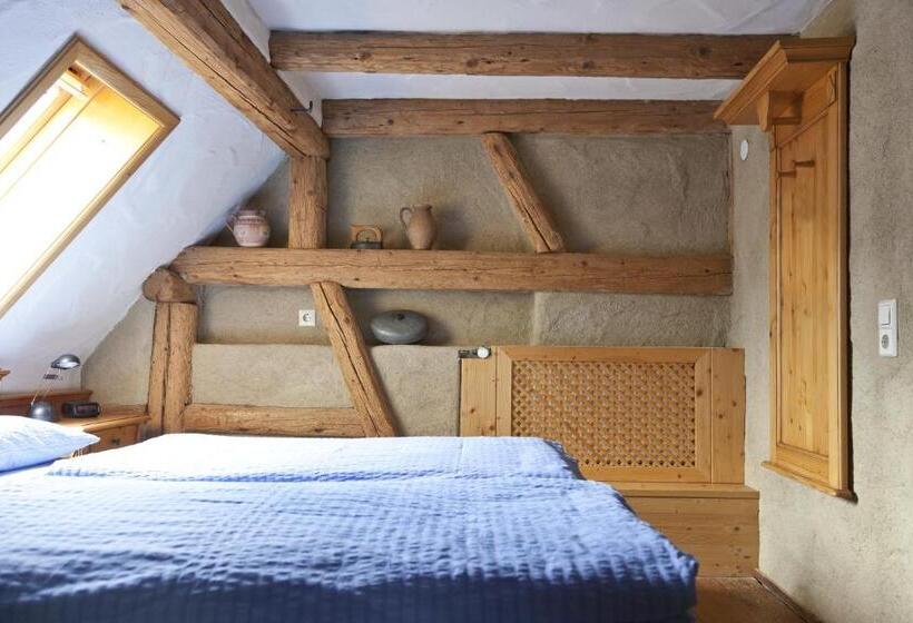 Naturhotel Holzwurm