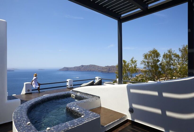 Oia Suites