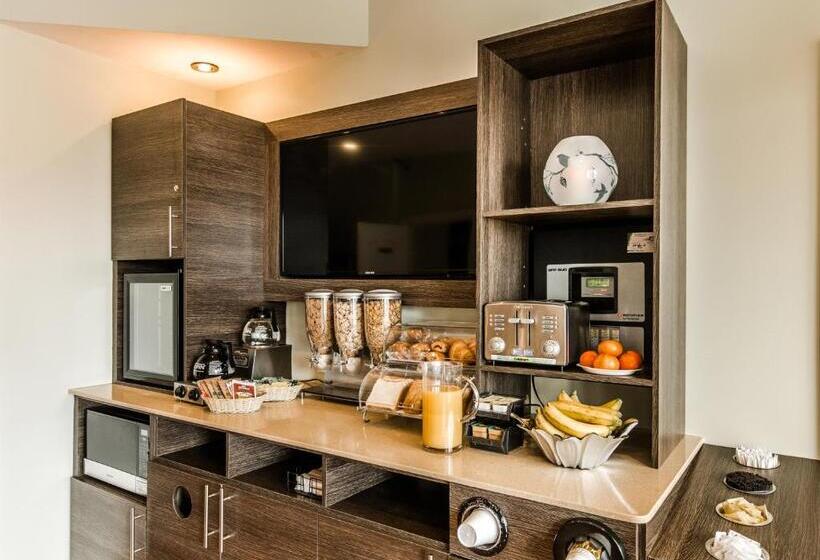 Olux Hotel Motel Suites