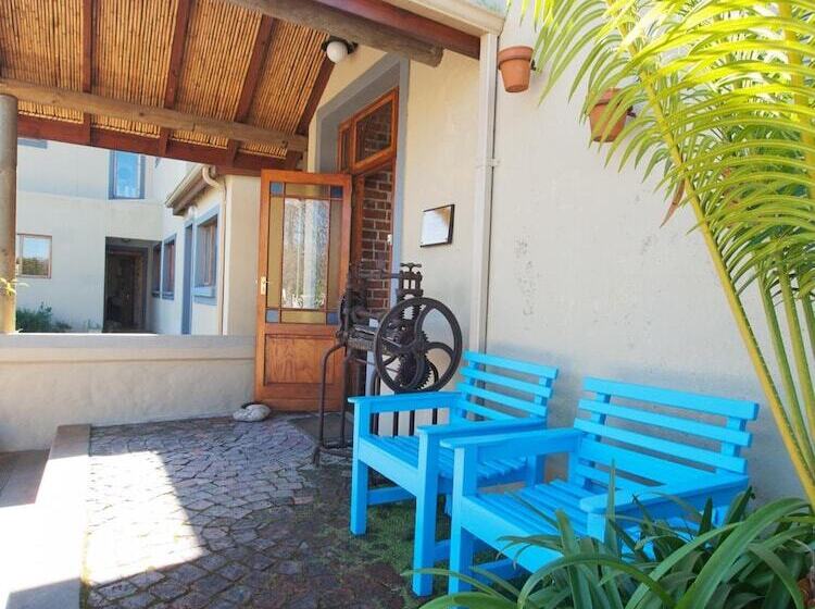 膳宿费 At The Woods Guest House