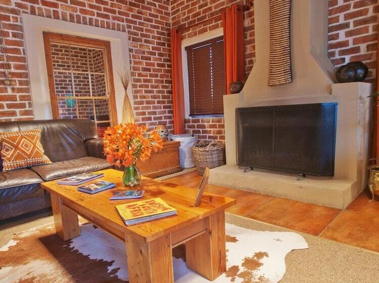 膳宿费 At The Woods Guest House