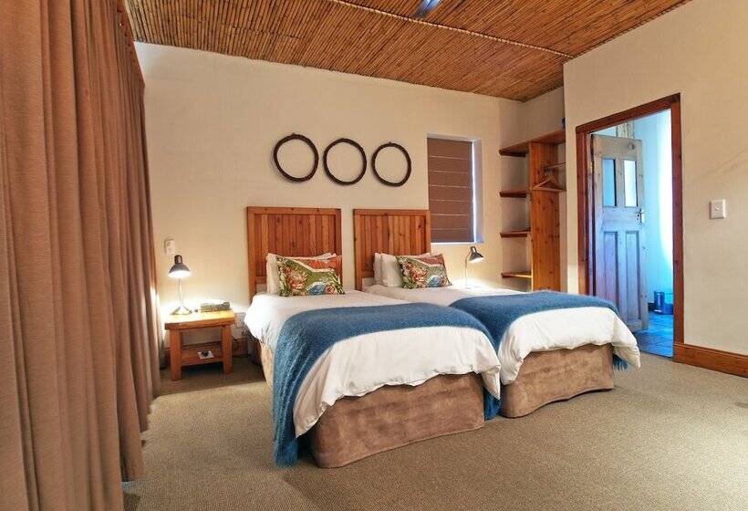 膳宿费 At The Woods Guest House