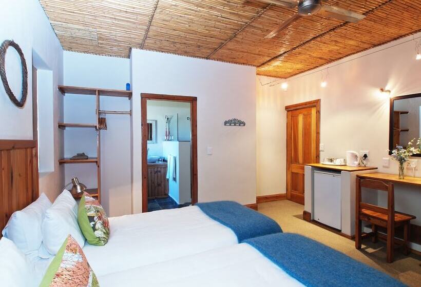 膳宿费 At The Woods Guest House