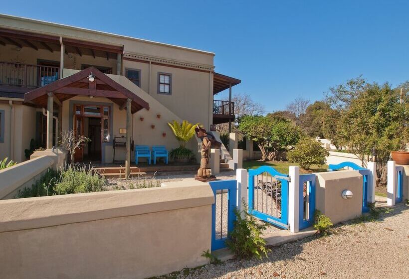 膳宿费 At The Woods Guest House