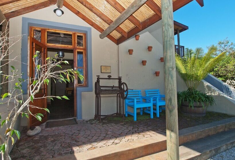 膳宿费 At The Woods Guest House