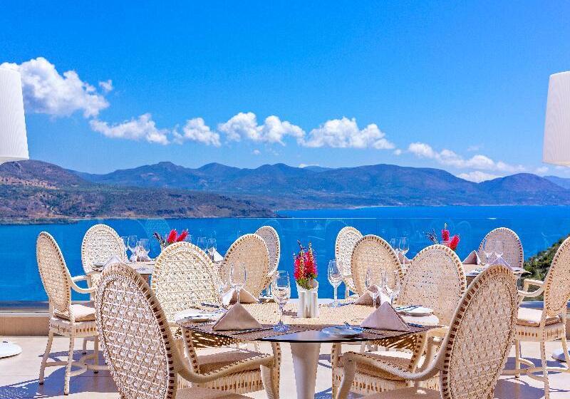 Princess Kyniska Suites