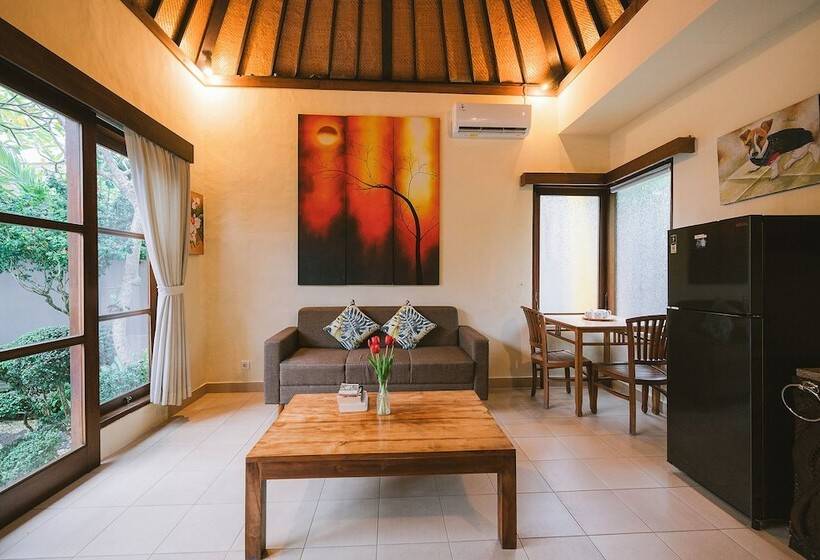 Курорт Medewi Bay Retreat