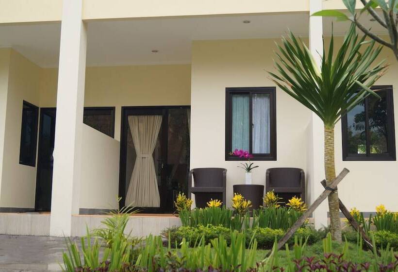 אתר נופש Medewi Bay Retreat