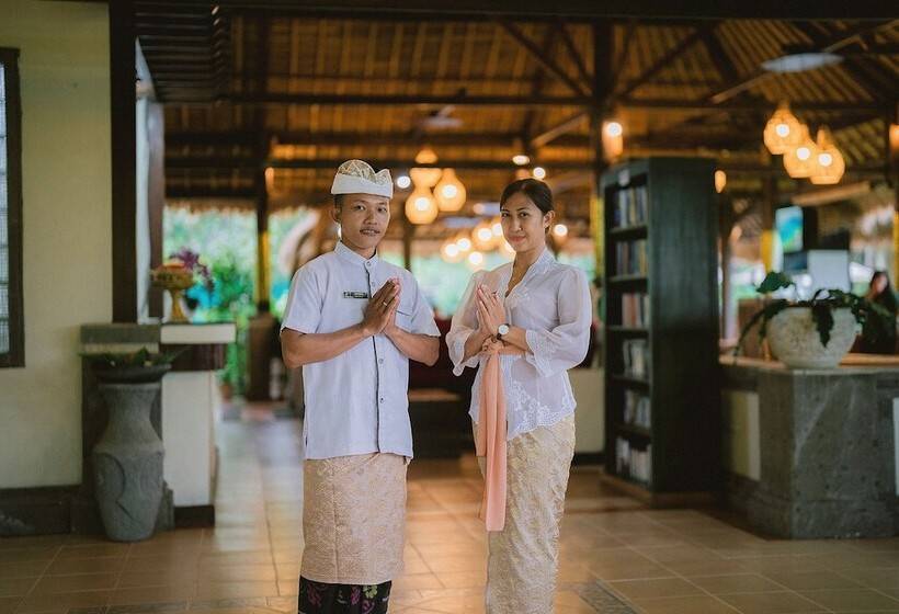 אתר נופש Medewi Bay Retreat