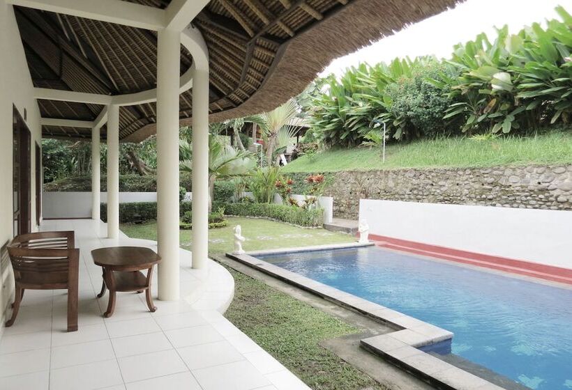 אתר נופש Medewi Bay Retreat