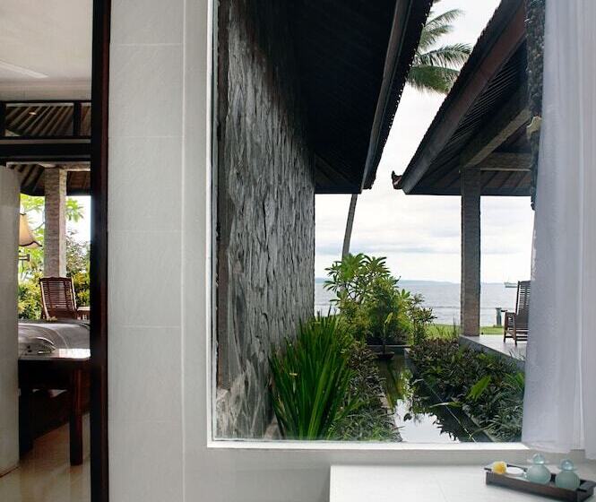 אתר נופש Sea Breeze Candidasa