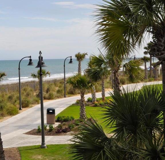 The Diplomat Family Motel