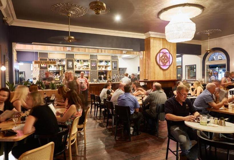 The Rose Hotel & Motel