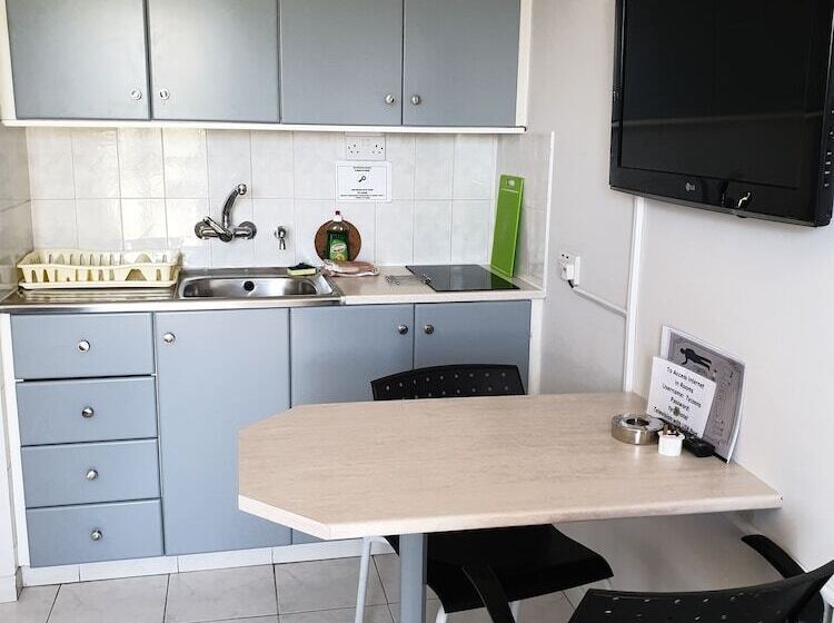 Tycoon Hotel Apartments