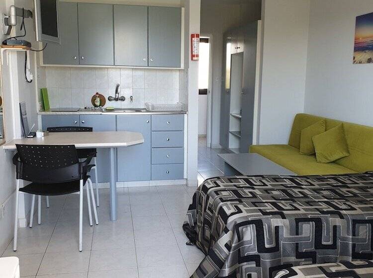 Tycoon Hotel Apartments