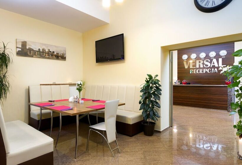 Versal Aparthotel Airport Modlin