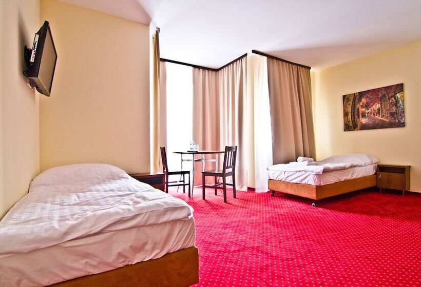 Versal Aparthotel Airport Modlin