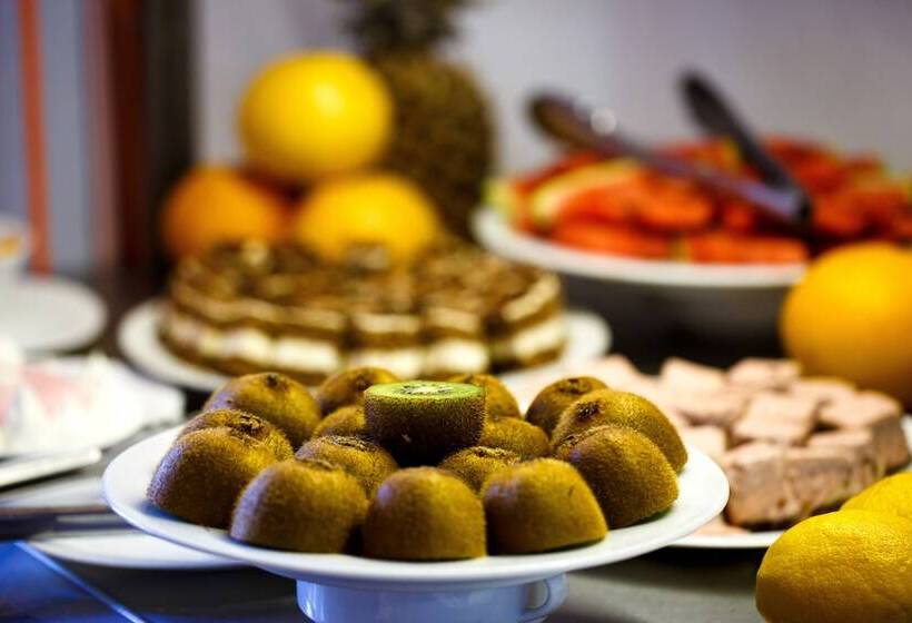 Waterman Beach Village