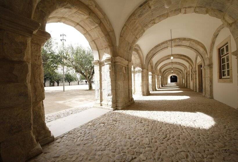 Отель Montebelo Mosteiro de Alcobaça Historic