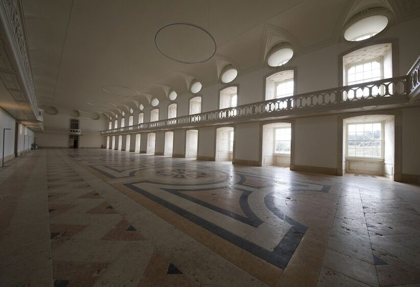 Отель Montebelo Mosteiro de Alcobaça Historic