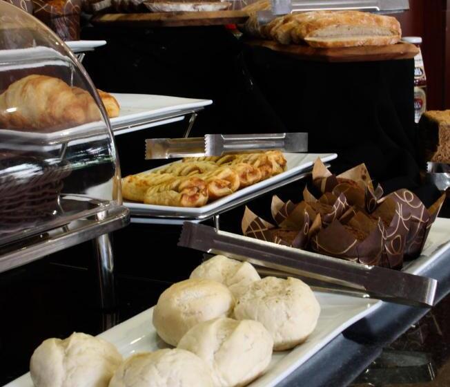 Aha Kopanong Hotel & Conference Centre